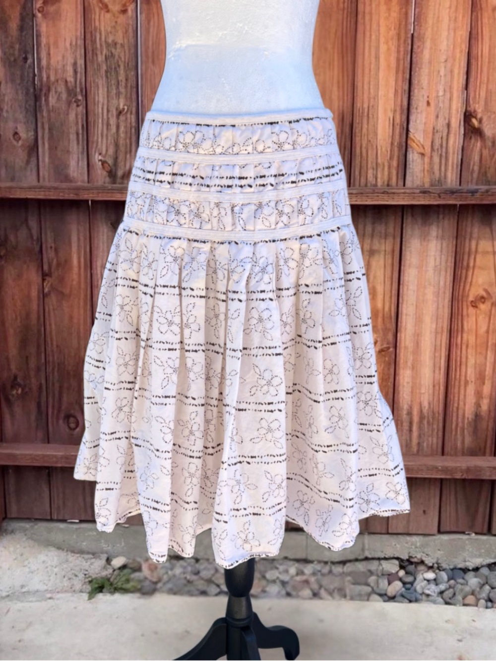 New York & Company White Eyelet Circle Skirt